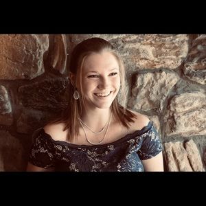 Meet your Posher, Lindsey